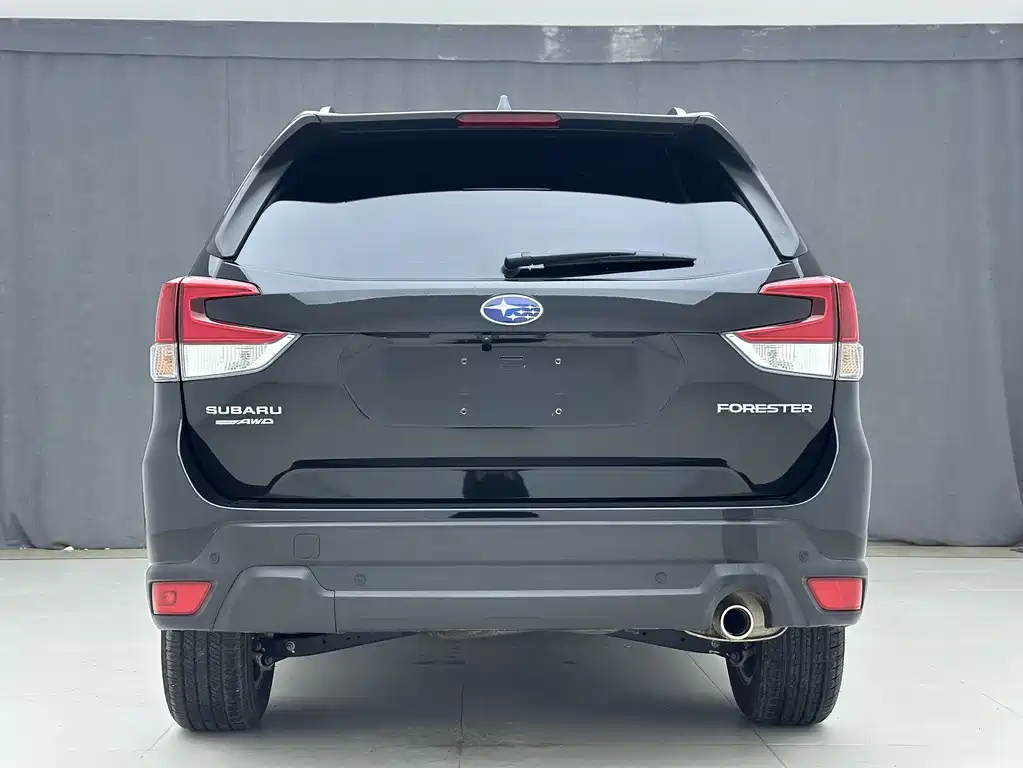 Forester 2022 2.0i AWD Deluxe Edition EyeSight купить на сайте DeffCars