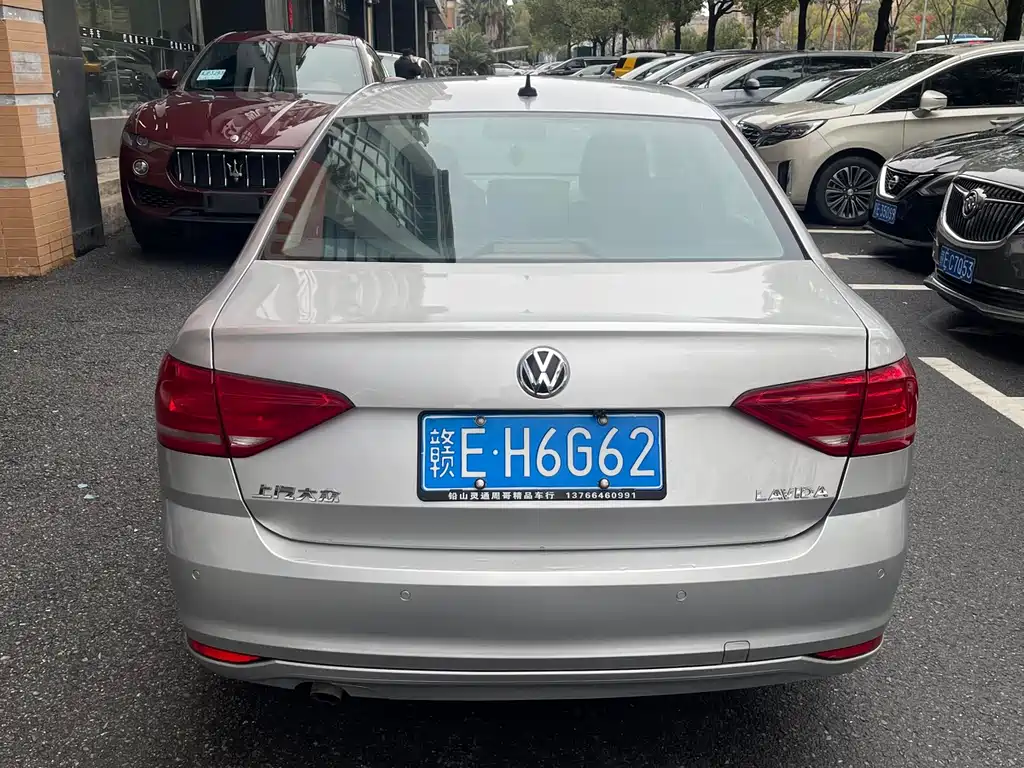 Lavida 2015 1.6L automatic fashion version купить на сайте DeffCars