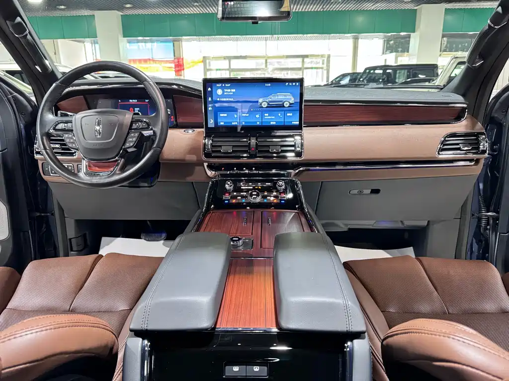 Navigator 2022 3.5T Honor Edition купить на сайте DeffCars