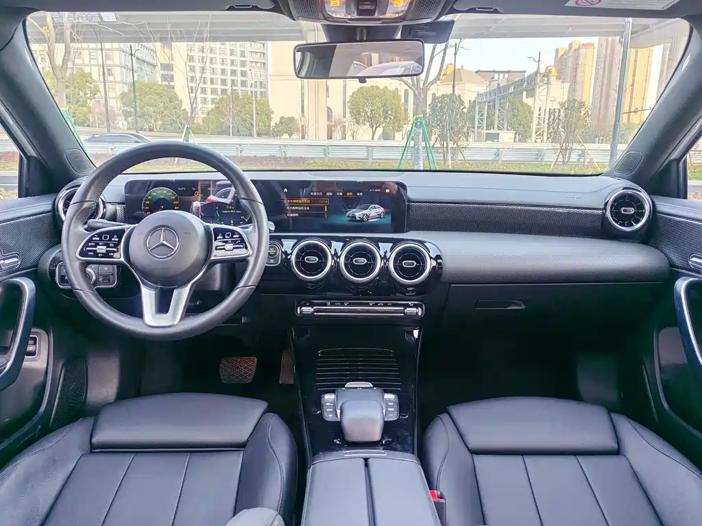 Mercedes-Benz A-Class 2021 A 200 L Sports Sedan Dynamic Type купить на сайте DeffCars