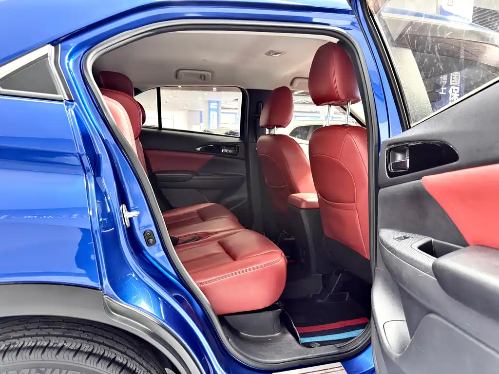 Yige 2019 1.5T CVT two-wheel drive fearless version, National VI купить на сайте DeffCars