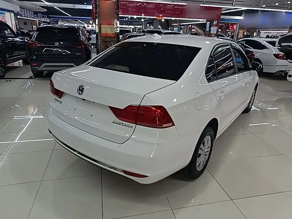 Santana 2018 1.5L Manual Fashion Edition купить на сайте DeffCars