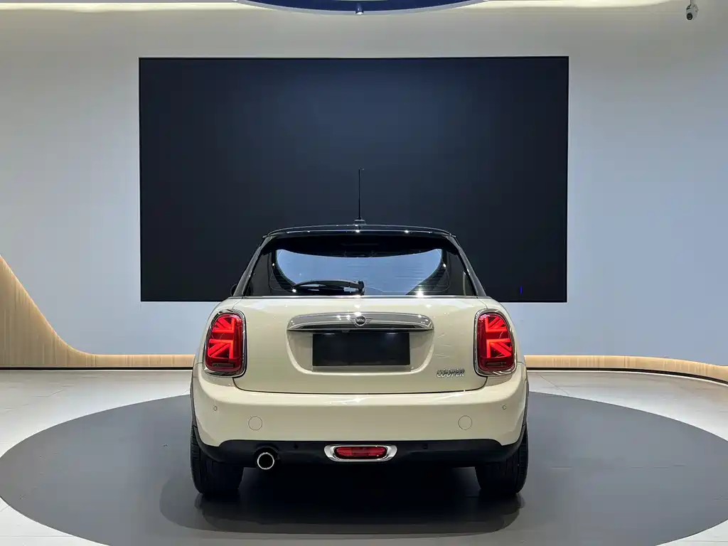 MINI 2019 1.5T COOPER Artist Five-Door Edition купить на сайте DeffCars