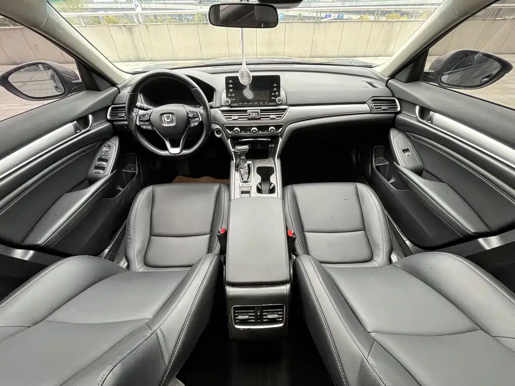 Accord 2018 260TURBO Deluxe Edition National V купить на сайте DeffCars