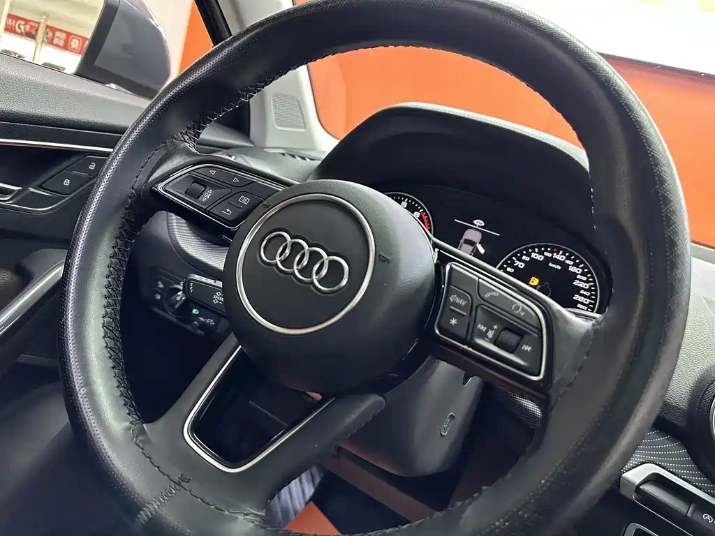 Audi Q2L 2020 35 TFSI Fashionable and Elegant купить на сайте DeffCars