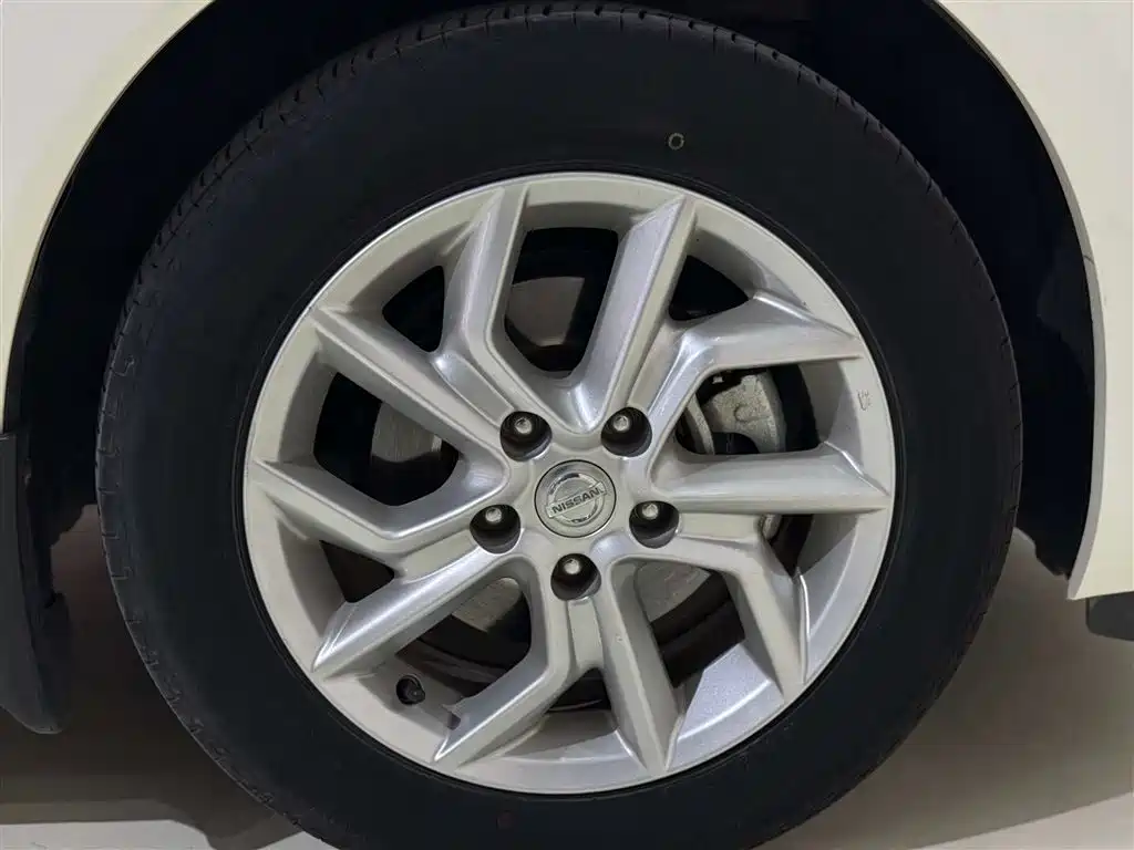 Tiida 2021 1.6L CVT Smart Travel Edition купить на сайте DeffCars