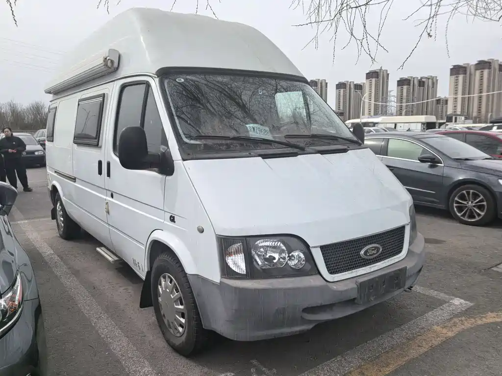 Classic Transit 2016 2.4L gasoline long-axle 6-seater high-roof multi-purpose vehicle 4G69S4N купить на сайте DeffCars