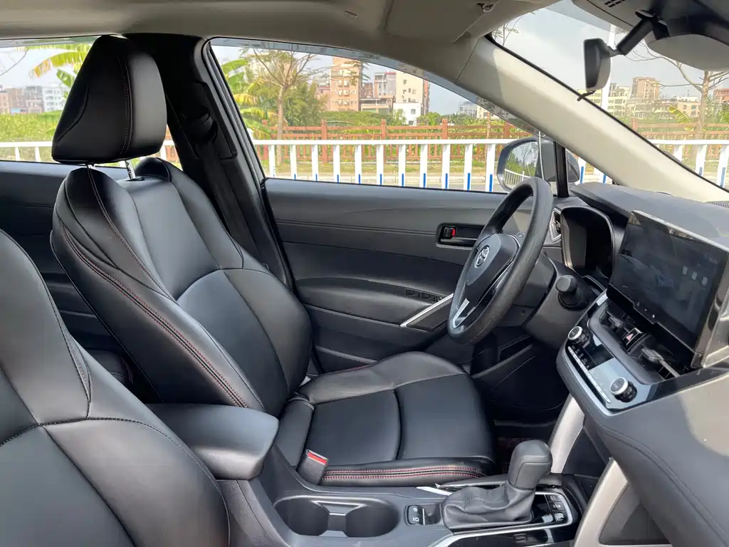 Fenglanda 2024 2.0L Intelligent Electric Hybrid Dual Engine Leading Edition купить на сайте DeffCars