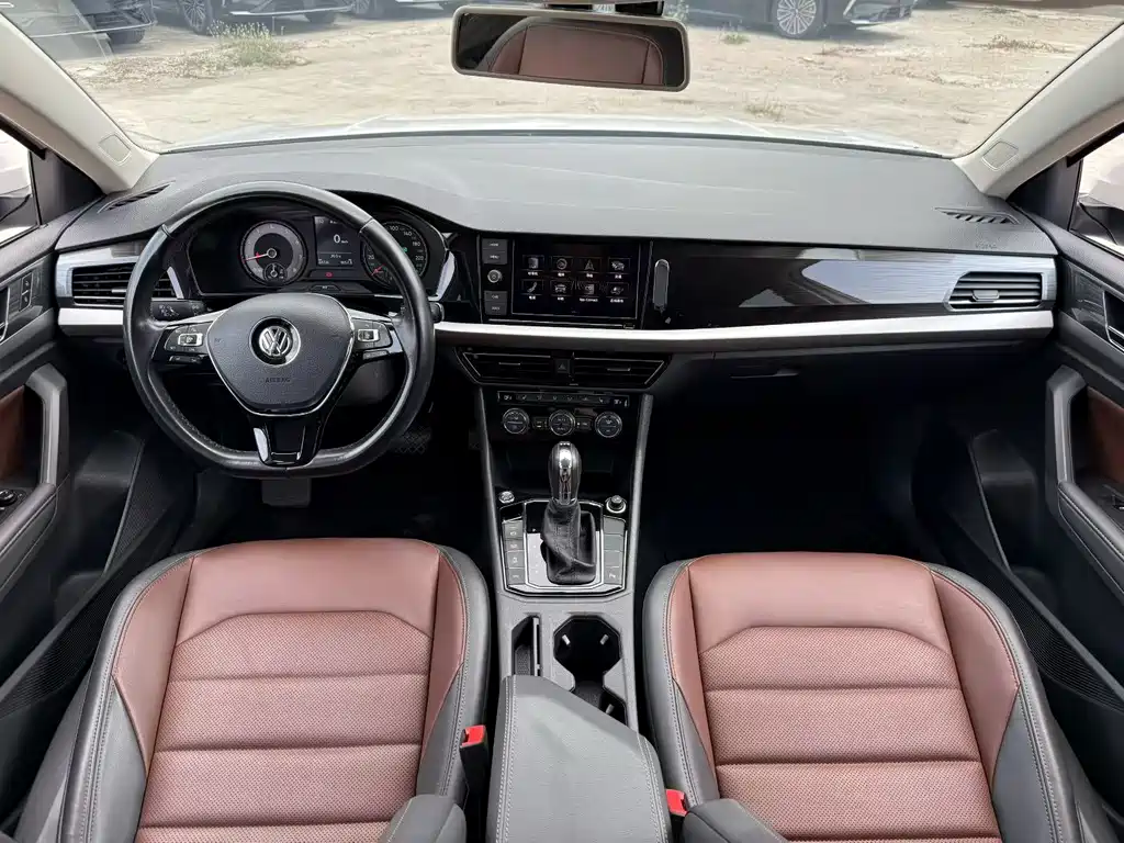 Lavida 2019 280TSI DSG Deluxe Edition National VI купить на сайте DeffCars