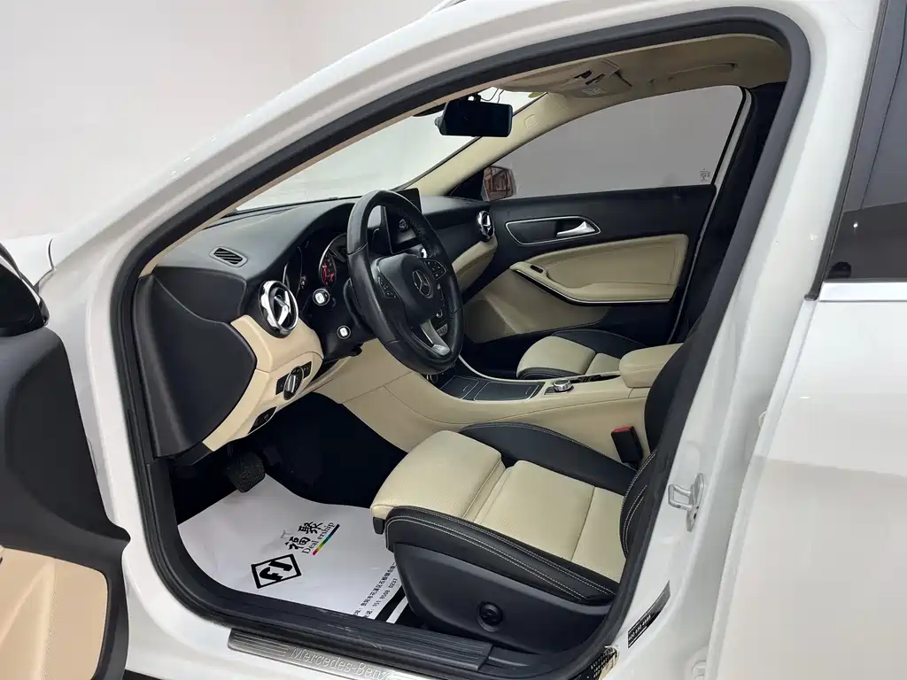 Mercedes-Benz GLA 2017 GLA 200 Dynamic купить на сайте DeffCars