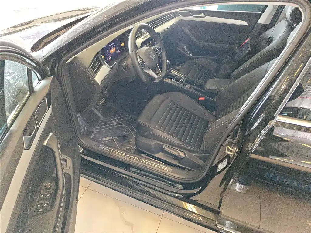 Magotan 2025 model 280TSI DSG comfort model купить на сайте DeffCars