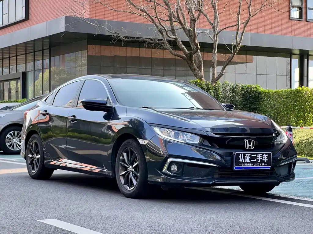 Civic 2019 220TURBO CVT Dynamic Edition National V купить на сайте DeffCars