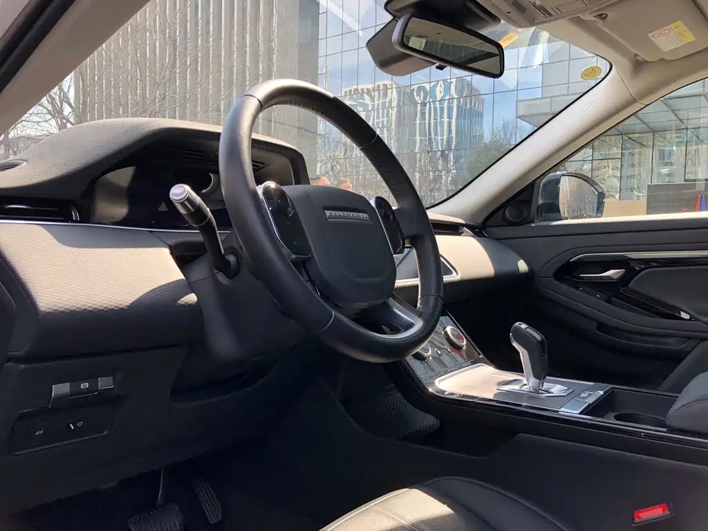 Range Rover Evoque 2020 249PS Youth Edition купить на сайте DeffCars