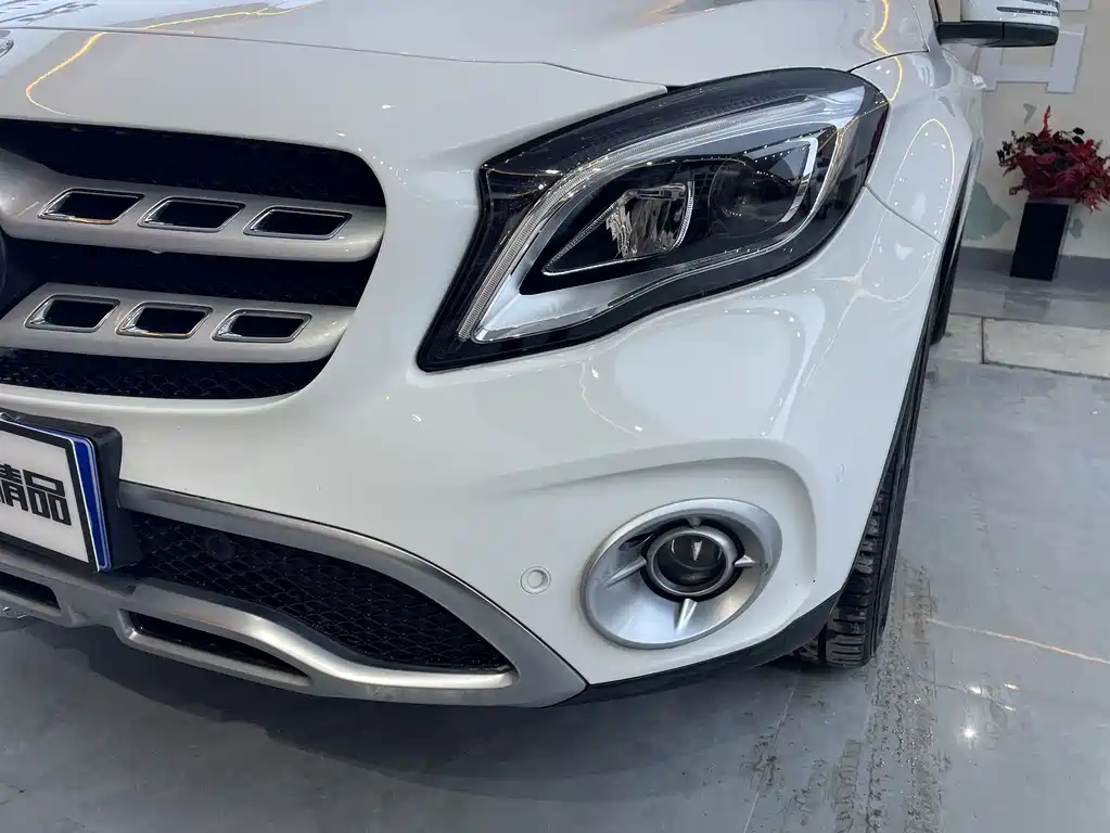 Mercedes-Benz GLA 2017 GLA 220 4MATIC Fashion Model купить на сайте DeffCars