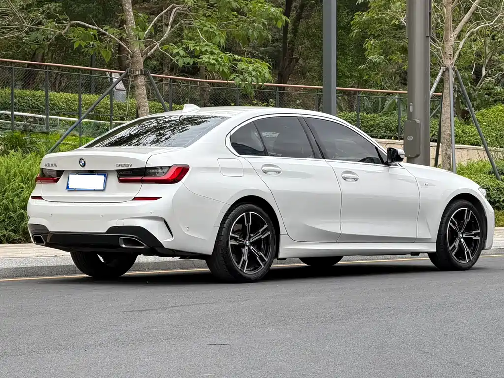 BMW 3 Series 2022 325i M Sports Package купить на сайте DeffCars