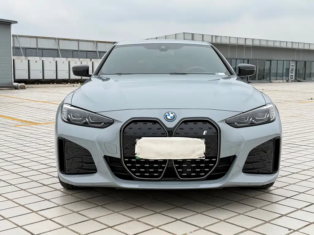 BMW i4 2023 eDrive40 купить на сайте DeffCars