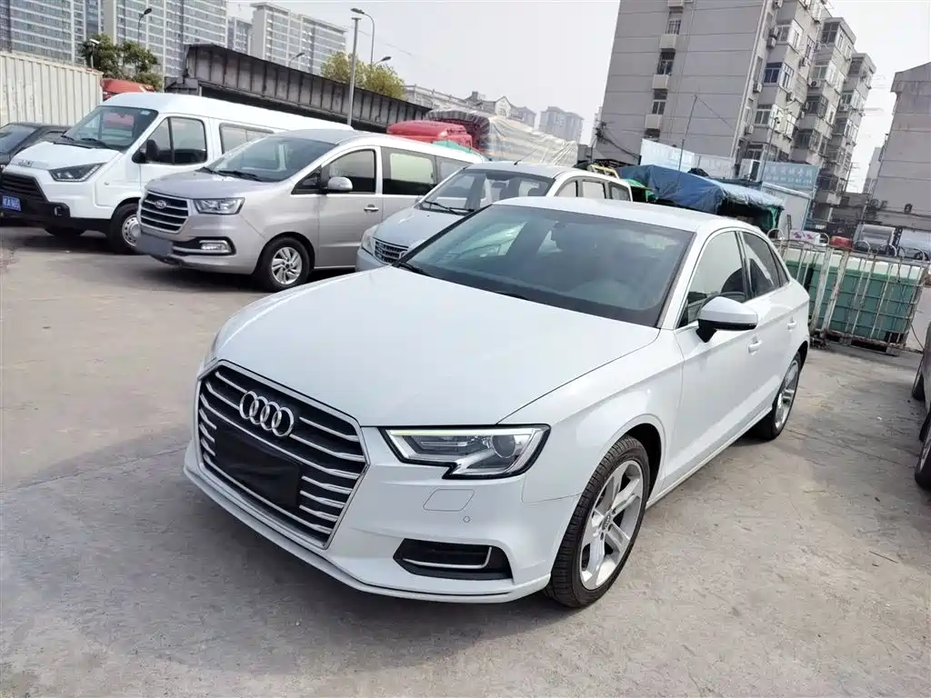 Audi A3 2019 Limousine 35 TFSI Enterprising National VI купить на сайте DeffCars