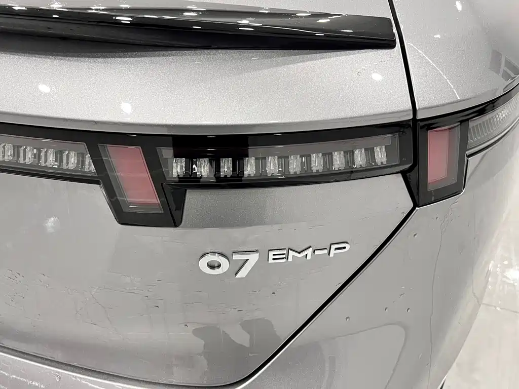 Lynk & Co 07 EM-P 2026 model 126 long battery life Ultra H7 купить на сайте DeffCars