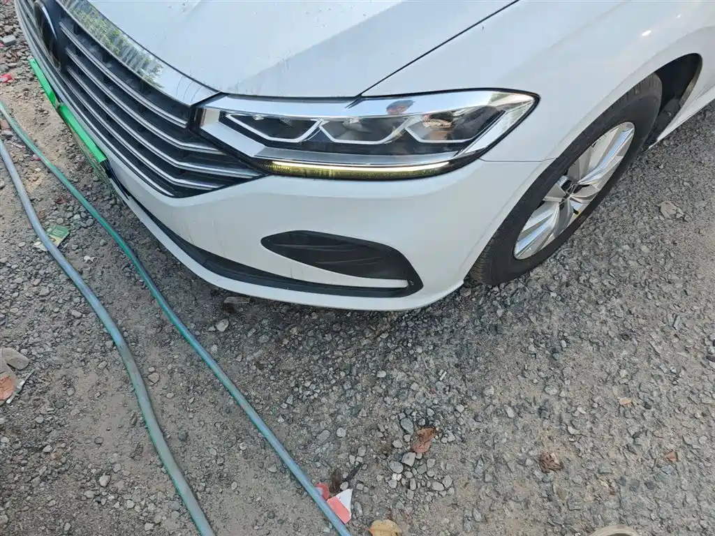 Lavida 2023 1.5L automatic Deyi version купить на сайте DeffCars