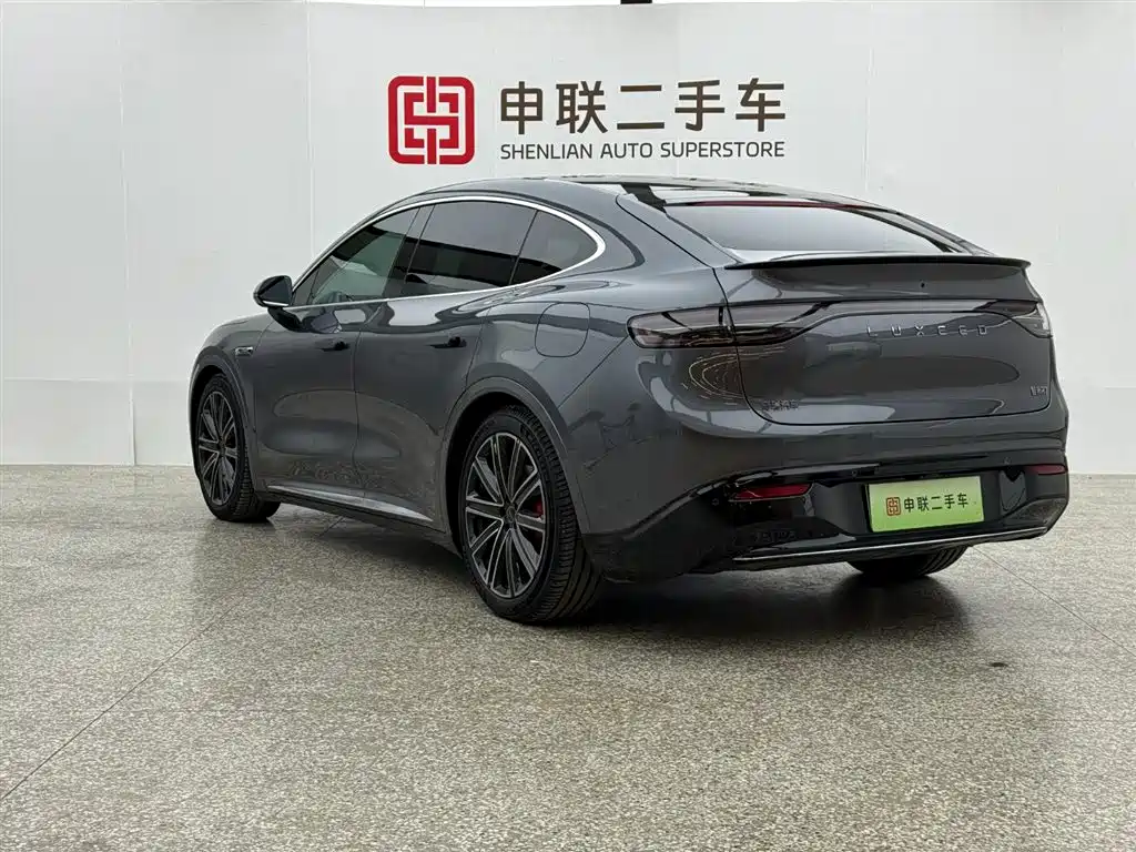 Zhijie R7 2025 extended range 331km Ultra купить на сайте DeffCars