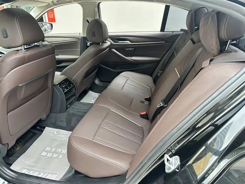 BMW 5 Series 2021 530Li Leading Luxury Package купить на сайте DeffCars