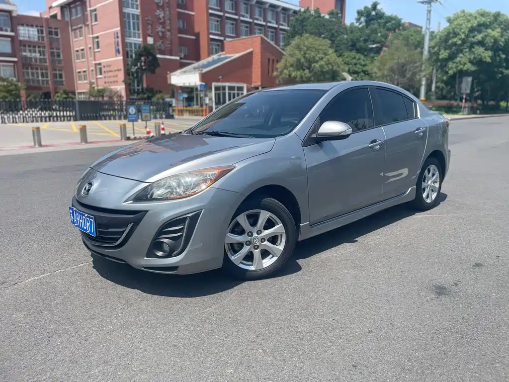 Mazda 3 Star 2015 sedan 2.0L automatic sports model купить на сайте DeffCars