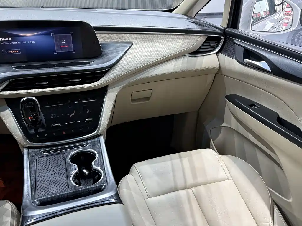 Buick GL8 2023 ES Lu Zun Exclusive Model купить на сайте DeffCars