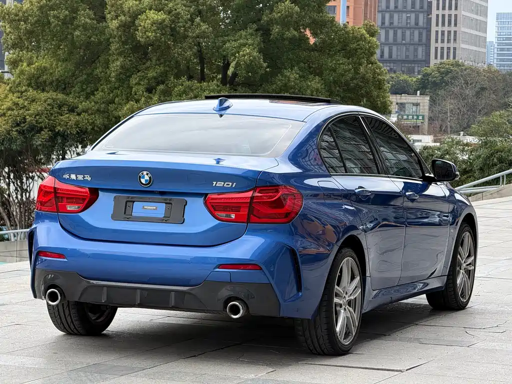 BMW 1 Series 2019 120i Leading M Sports Package купить на сайте DeffCars