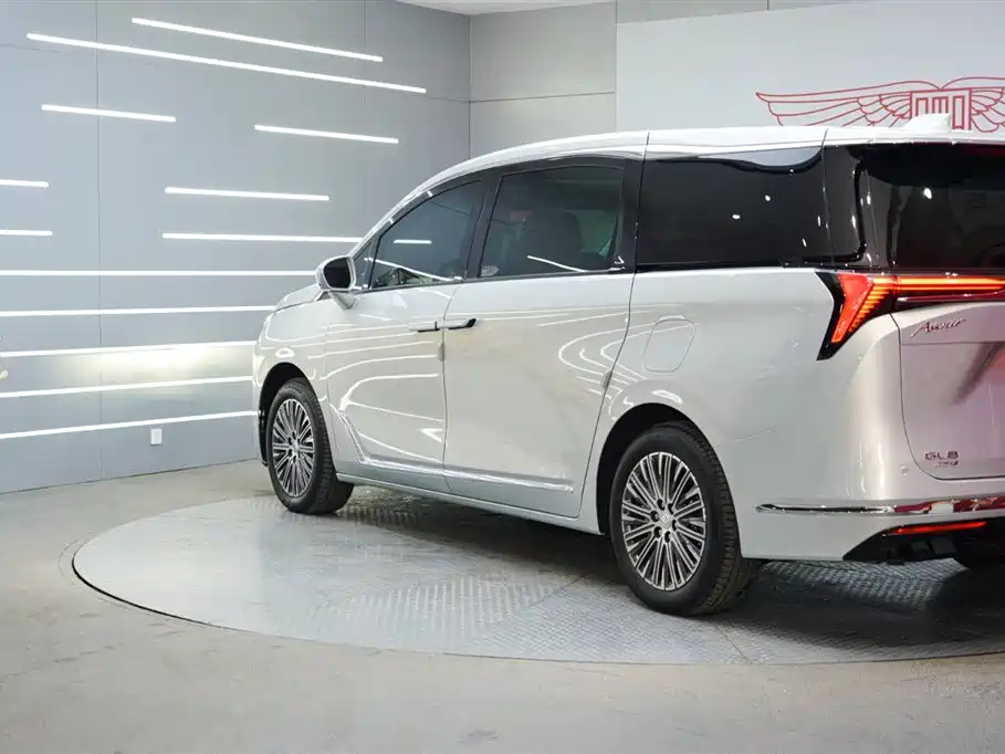 Buick GL8 New Energy 2024 Lu Zun Exclusive Edition 7 seats купить на сайте DeffCars
