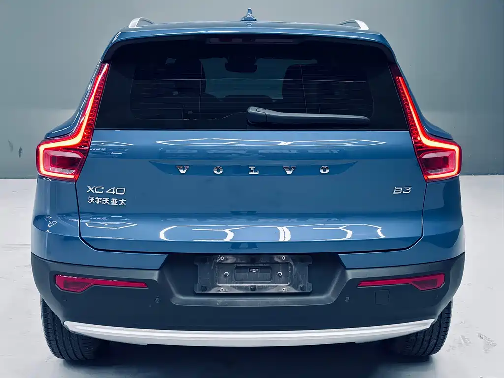 Volvo XC40 2023 B3 Zhiyuan Luxury Edition купить на сайте DeffCars