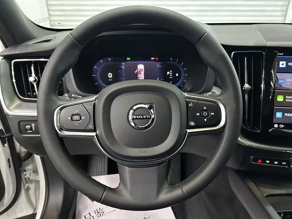 Volvo XC60 2022 B5 four-wheel drive Zhiyi Luxury Edition купить на сайте DeffCars
