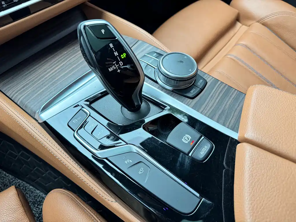 BMW 5 Series (imported) 2019 facelift 530i M Sports Package купить на сайте DeffCars