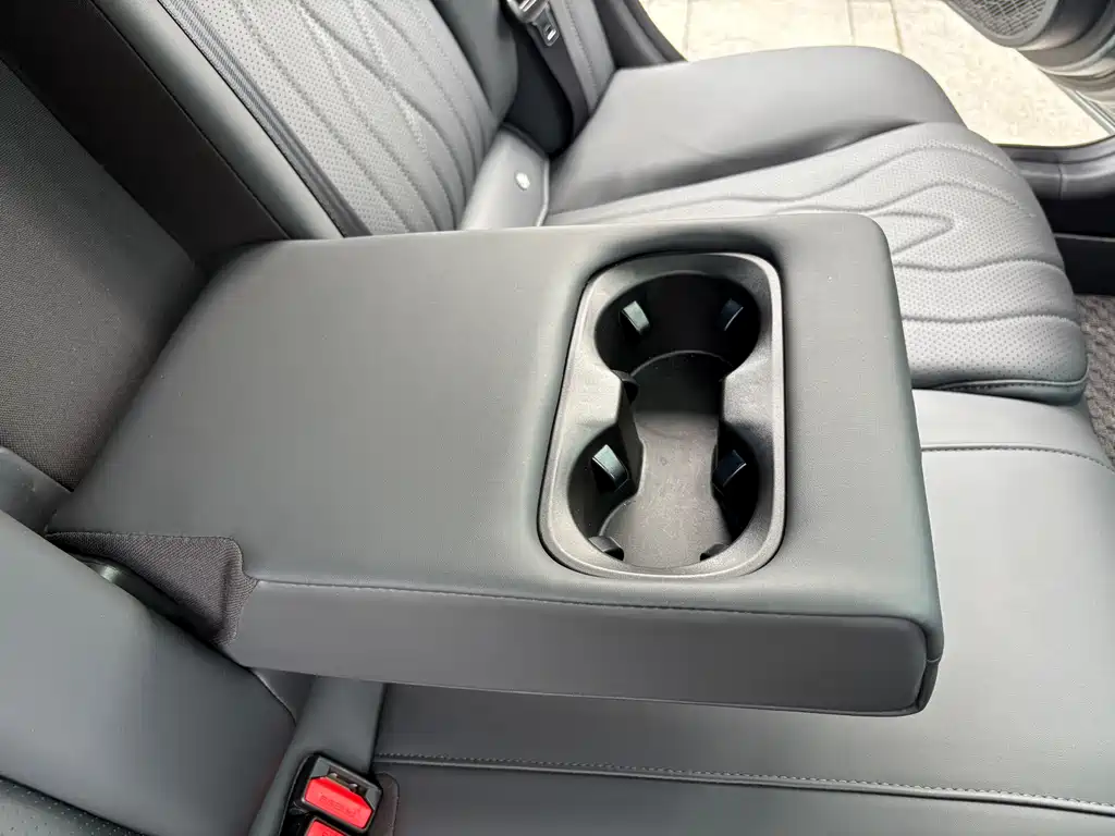Arrizo 8 PRO 2025 1.6T DCT luxury model купить на сайте DeffCars