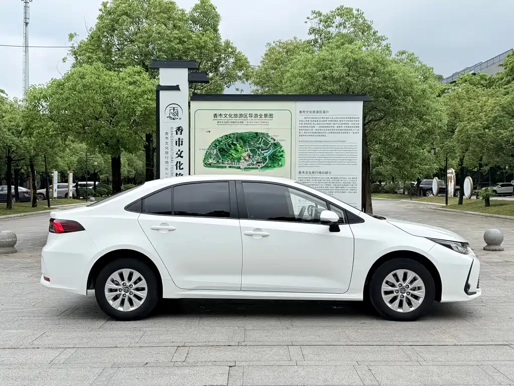 Corolla 2022 1.2T S-CVT Pioneer PLUS Edition купить на сайте DeffCars