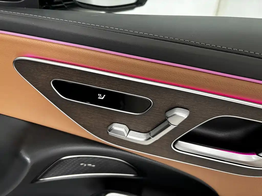 Mercedes-Benz E-Class New Energy 2024 E 350 e L plug-in hybrid sedan купить на сайте DeffCars