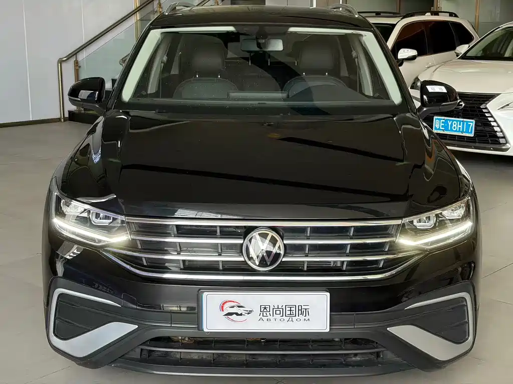 Tiguan L 2023 280TSI automatic two-wheel drive Chaochuang limited edition купить на сайте DeffCars