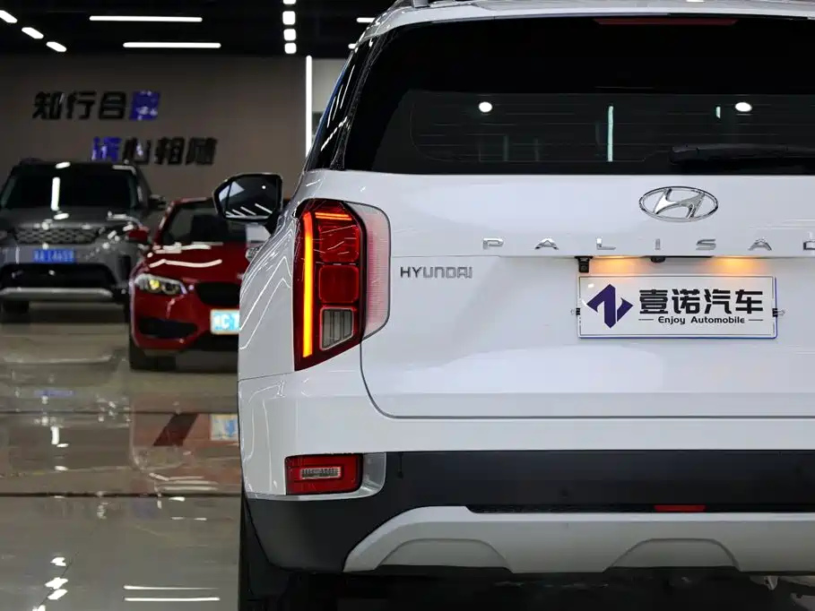 Paristi 2021 3.5L automatic four-wheel drive GLS купить на сайте DeffCars