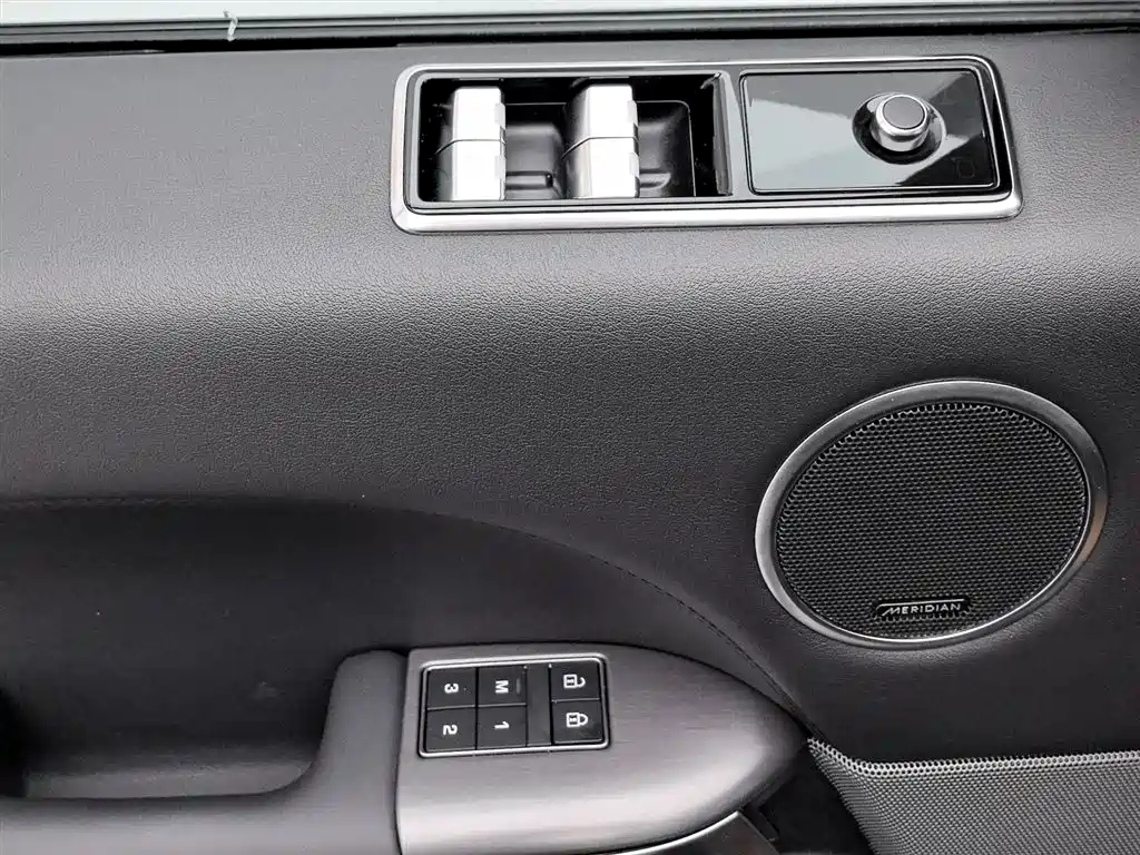Range Rover Sport 2021 3.0 L6 SE купить на сайте DeffCars