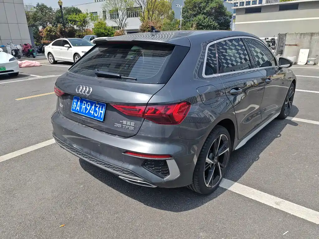 Audi A3 2023 Sportback 35 TFSI stylish and sporty купить на сайте DeffCars
