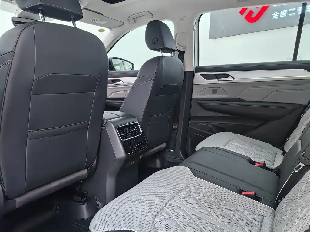 Lanxun 2025 380TSI four-wheel drive R-Line cruising model купить на сайте DeffCars