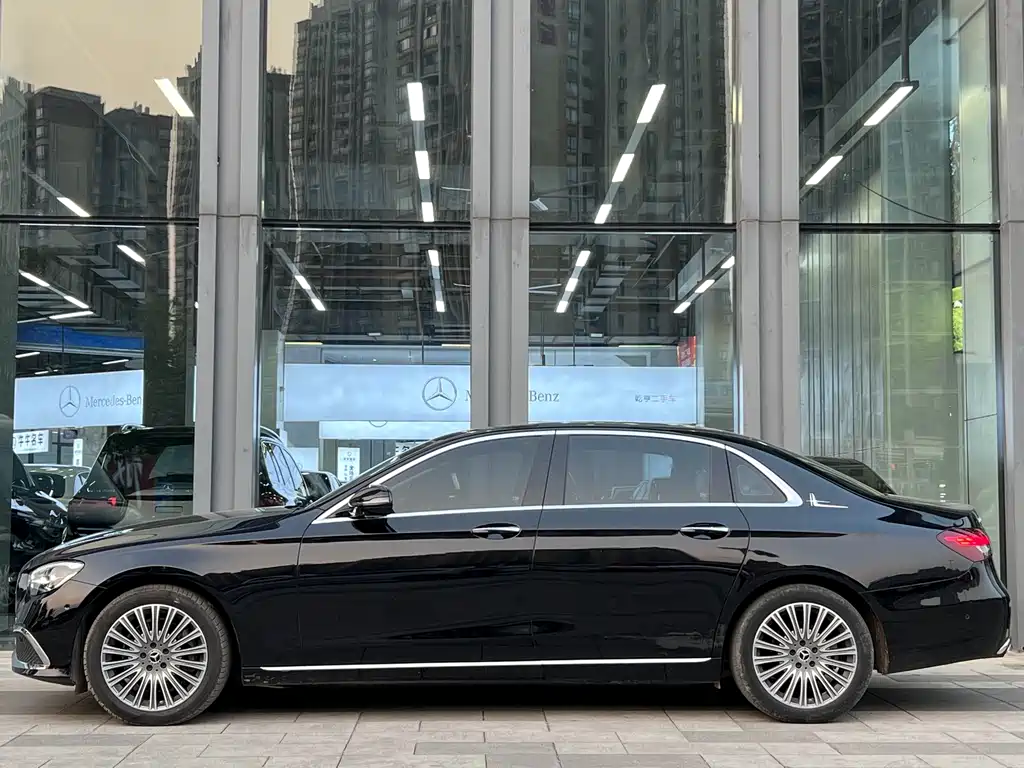 Mercedes-Benz E-Class 2022 E 300 L Luxury Model купить на сайте DeffCars