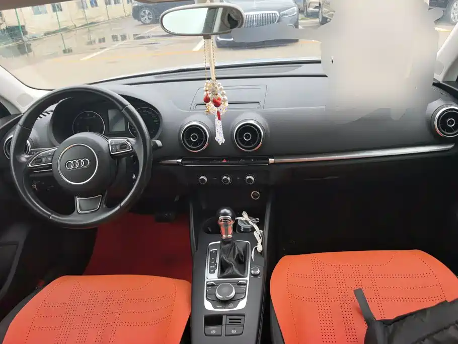 Audi A3 2015 Limousine 35 TFSI millionth commemorative smart collar model купить на сайте DeffCars