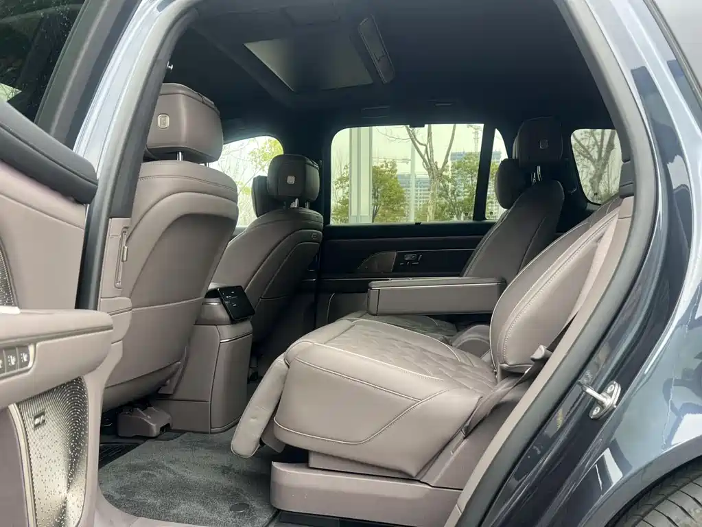 NIO ES8 2026 Six-seater Executive Deluxe Edition купить на сайте DeffCars