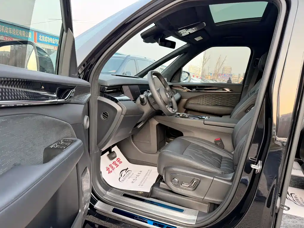 Jikrypton 009 2024 six-seater executive version four-wheel drive 108kWh купить на сайте DeffCars