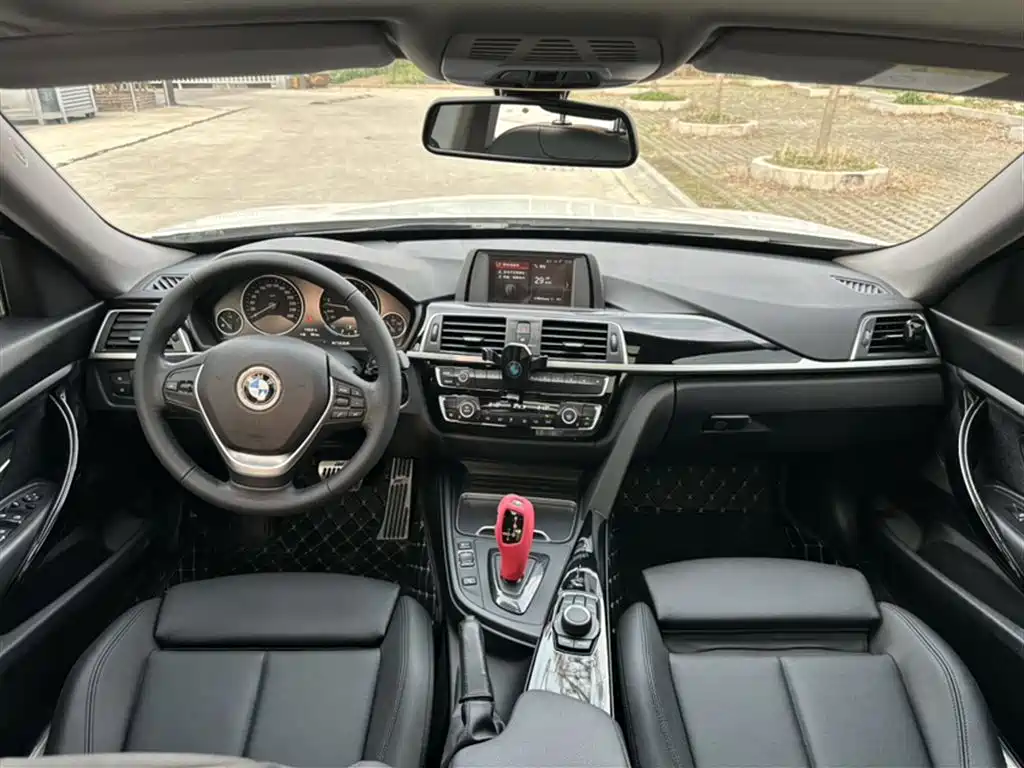 BMW 3 Series GT 2018 320i Fashion Model купить на сайте DeffCars