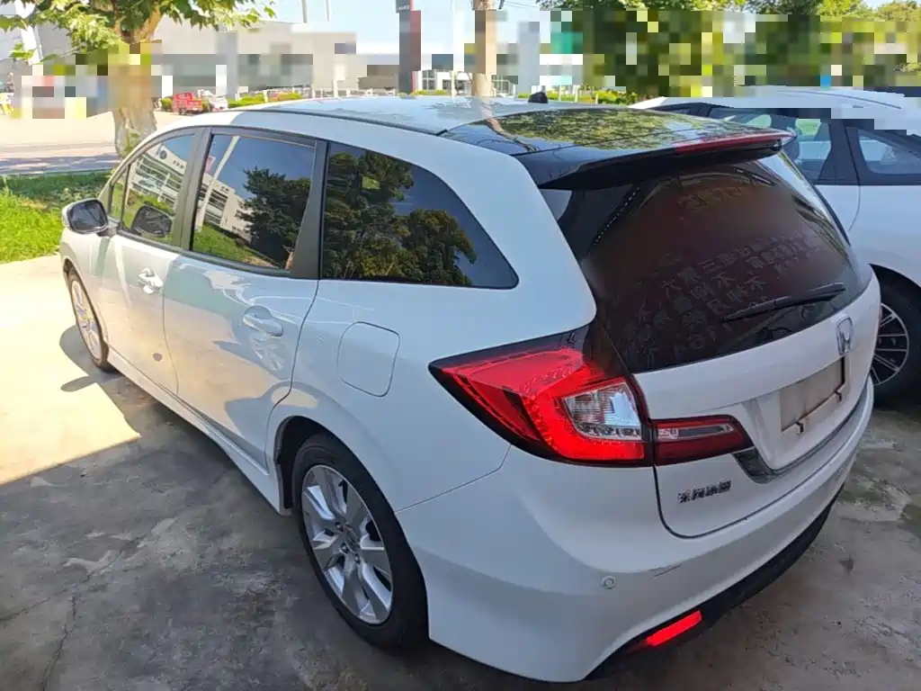 Jade 2016 1.8L automatic comfort elite version 5 seats купить на сайте DeffCars
