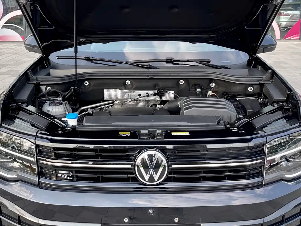 Touron 2024 Touron X 380TSI four-wheel drive Longxiang version купить на сайте DeffCars