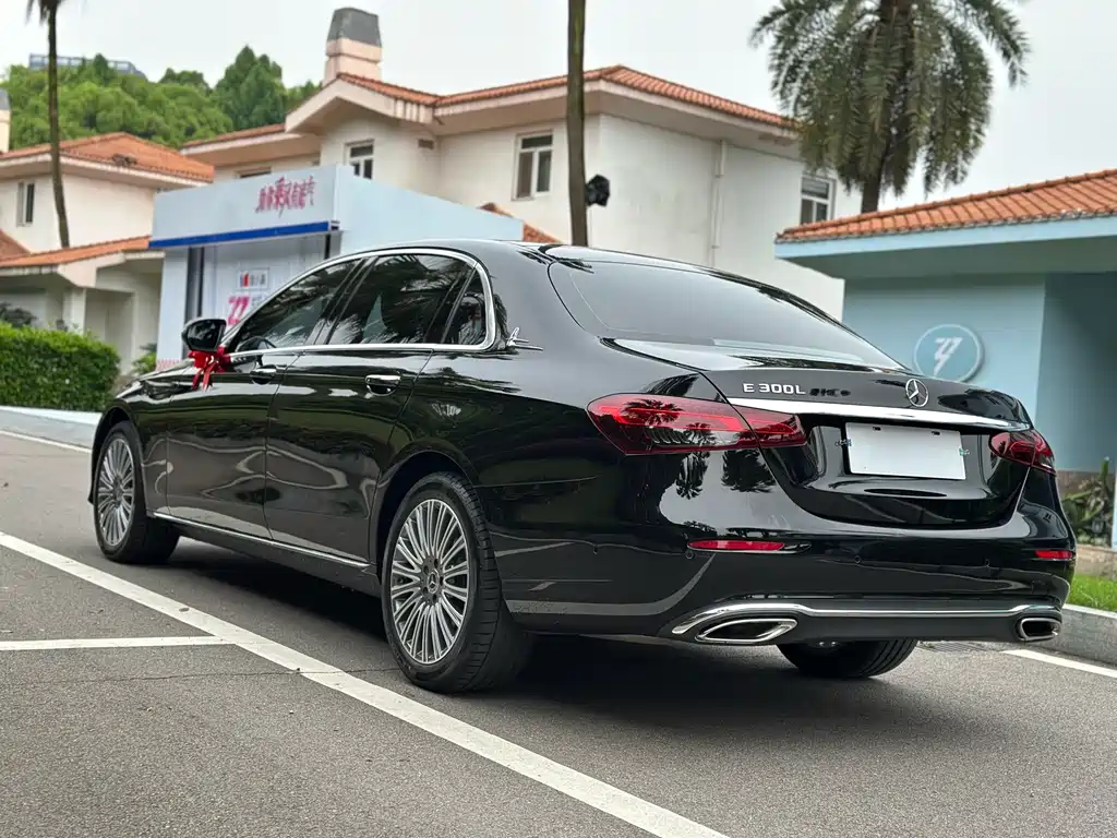 Mercedes-Benz E-Class 2023 E 300 L Luxury Model купить на сайте DeffCars