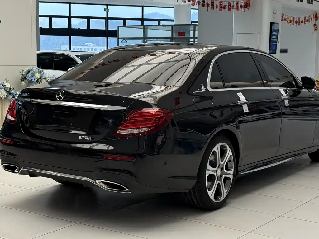 Mercedes-Benz E-Class 2016 E 300 L Sporty and Stylish купить на сайте DeffCars