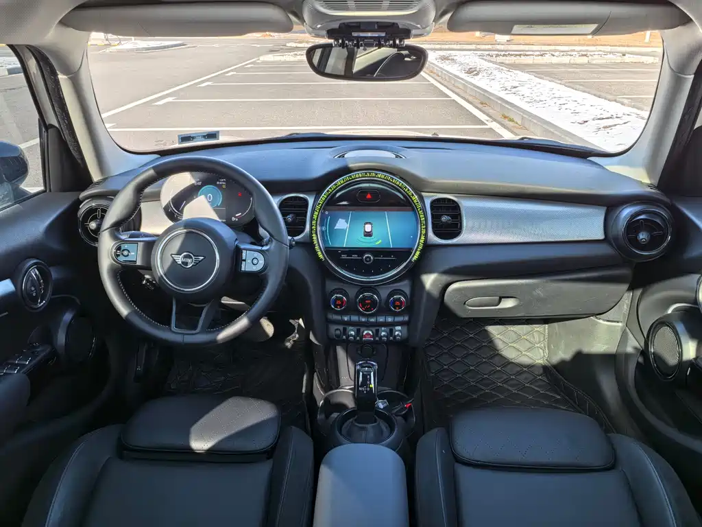 MINI 2022 1.5T COOPER Artist Five-Door Edition купить на сайте DeffCars